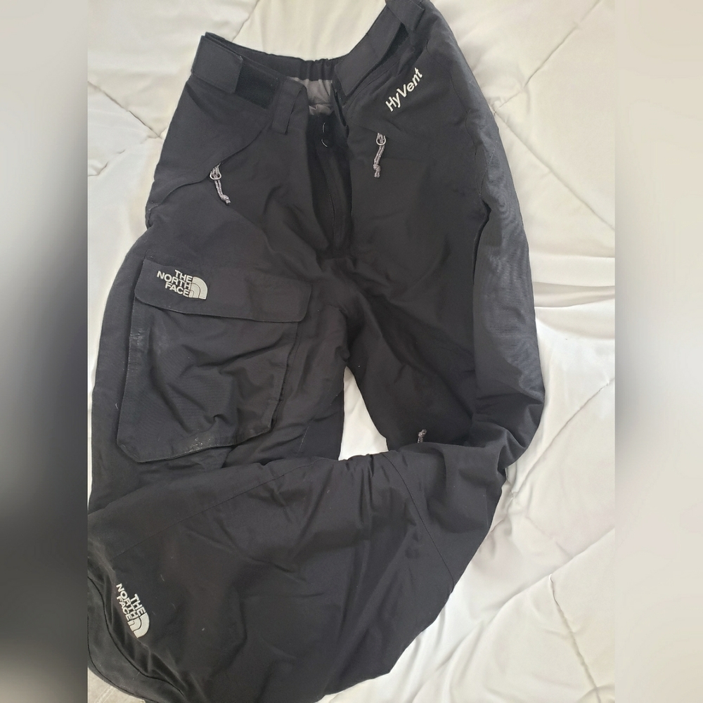 Size small North face  snowboarding pants